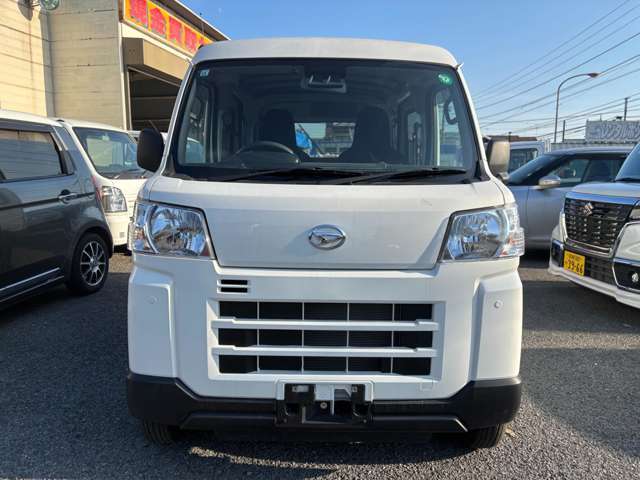 1台1台を安くご提供出来る理由は二つ！理由1【人件費を削減】→仕入、商品化、ご商談、ご納車、中古車販売に関わる仕事を少人数で行なっております。