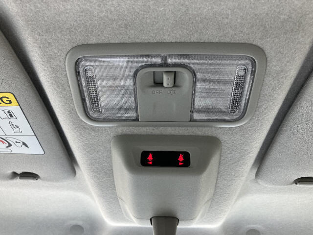 軽自動車は、小回りも楽々です！とても運転しやすいお車ですよ！