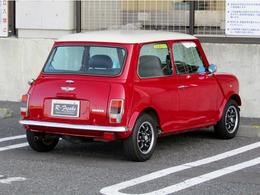 各社提携オートローン取扱い！車検・税金・塗装・ナビ・各パーツ等も含めてローン可！！仮審査・支払シミュレーション等お気軽にどうぞ☆