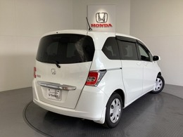 Honda認定中古車 U-Selectは3つの安心をお約束します。　1　Hondaのプロが整備した安心。 2　第三者機関がチェックした安心。　3　購入後もHondaが保証する安心。