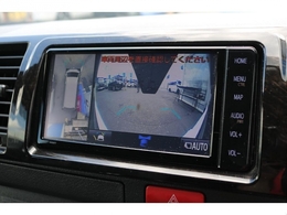 パノラミックビューモニターナビ連動完備♪上から車両を見ることが出来るのは非常に嬉しい♪