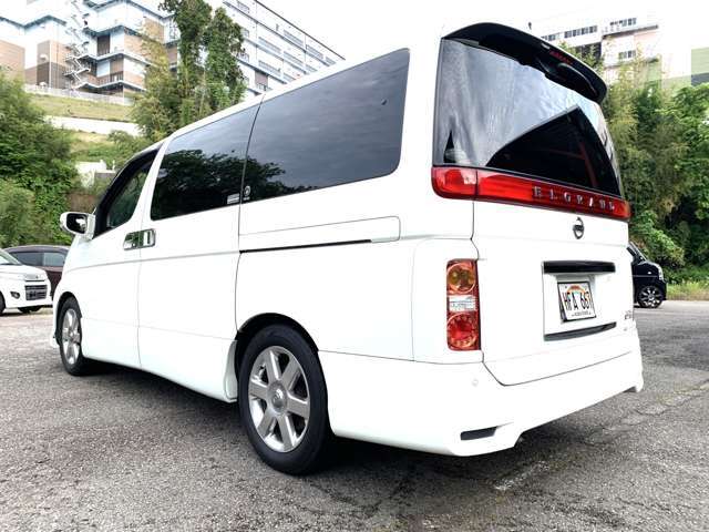 支払総額は7年3月末迄の神戸ナンバーで店頭納車の価格です。その他のナンバーのお客様は【遠隔地費用】普通車は自動車税月割り分が別途必要になります。