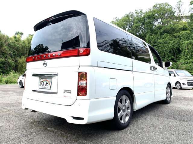 支払総額は7年3月末迄の神戸ナンバーで店頭納車の価格です。その他のナンバーのお客様は【遠隔地費用】普通車は自動車税月割り分が別途必要になります。