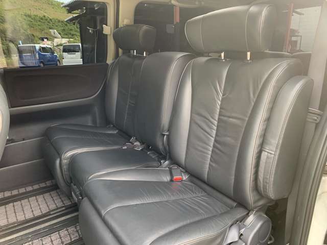 新車登録より15年経過車輌となりますので保証無しにて販売車させて頂いておりご理解頂けるお客様のみの販売とさせて頂いております。