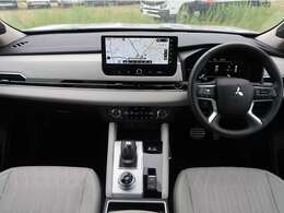 パノラ電動サンルーフ　白革シート　プロパイロット　12.3型スマホ連携ナビ　デジタルインナーミラー　YAMAHA12スピーカー　HUD　置くだけ充電