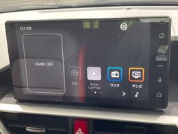 【9インチ　ディスプレイオーディオ】大画面ディスプレイへお持ちのスマートフォンと連携して、ナビやbluetoothでの音楽再生が可能です♪デザインはもちろん操作性も良好！別途ナビ機能の取付可能です♪