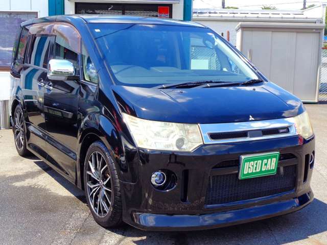 人気のデリカD5！ローデスト専用エアロ装備！1オーナー！マイナーチェンジ車！必見です＾＾