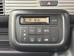 納車前に内外装のクリーニングをいたします。各種コーティング（別途有料）もご用意しておりますので、是非ご相談ください。
