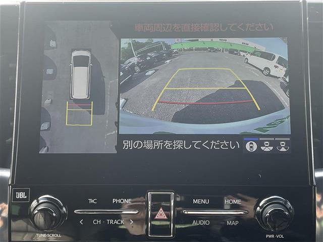 【バックモニター】後方の映像を映し出すことで、安全して駐車ができます！駐車が苦手な方にもオススメな便利機能です♪