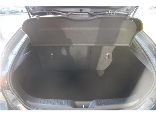 ラゲッジスペースも充実しております！シートアレンジ次第では大きな荷物も積めますよ！ご不明点やご来店のお際は是非お電話でご連絡下さい！