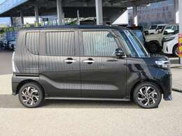 【当店のモットー】　オートバックスカーズ富山北は、総額表示店です。総額には納車時の車検・整備・保証費用も含まれており安心してお乗りいただけます。詳細はお気軽にスタッフへお問合せください。