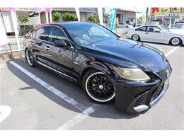 外品フルエアロ！グリル改造！リアスポイラー！外品20AW！外品マフラー！黒本革！パワーシート！シートヒーター！シートエアコン！HDDナビ！バックカメラ！クリアランスソナー！ETC！プリクラ！クルコン