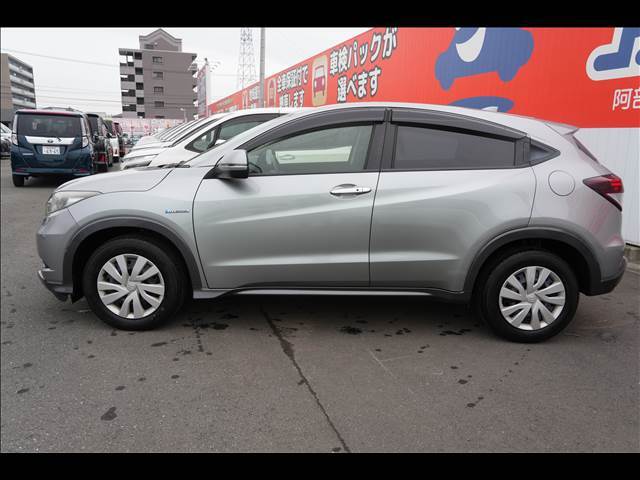 県内最大級のハイブリッド＆コンパクトカー展示場です。車種やカテゴリーごとに展示されて見やすいです！