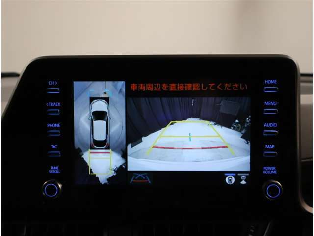 バックカメラで車庫入れも安心☆　頼りすぎ注意です♪