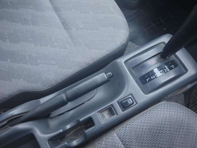 損傷なくきれいめです