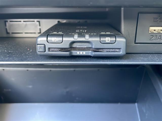 店舗にて現車の確認もいただけますので、お電話で在庫のご確認の上、是非ガリバー黒部店までご来店くださいませ！！！