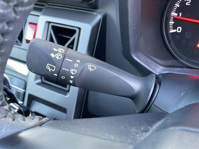 店舗にて現車の確認もいただけますので、お電話で在庫のご確認の上、是非ガリバー黒部店までご来店くださいませ！！！