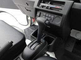 発進性能・静粛性・燃費性能に優れたCVT車。長距離運転もお手の物。