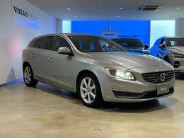 快適な乗り心地と、高い安全性、そしてさまざまなライフスタイルのニーズに応える多用性を兼ね備えた「V60」