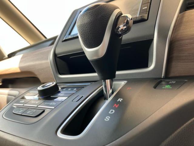 お車に合わせて無料保証以外にも、保証範囲、期間、距離を拡充させた有料保証もご用意しております！中古車の購入が初めてで不安・・・というお客様もご安心ください！