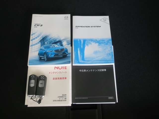 取り扱い説明書、新車保証書、スペアーキー有ります。