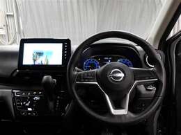 運転席に座ると☆こんな感じです♪