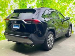 全国に店舗を展開しているのでどこでもお取り寄せが可能です！この車が気になるけど遠方だから・・・と諦める必要はありません！※別途陸送費が必要です。