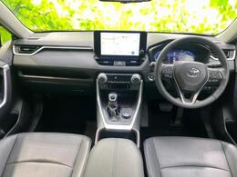 「この車の写真をもっと見たい」「状態が気になる」「この装備はついている？」どんな小さな疑問でもお気軽にお問い合わせください！