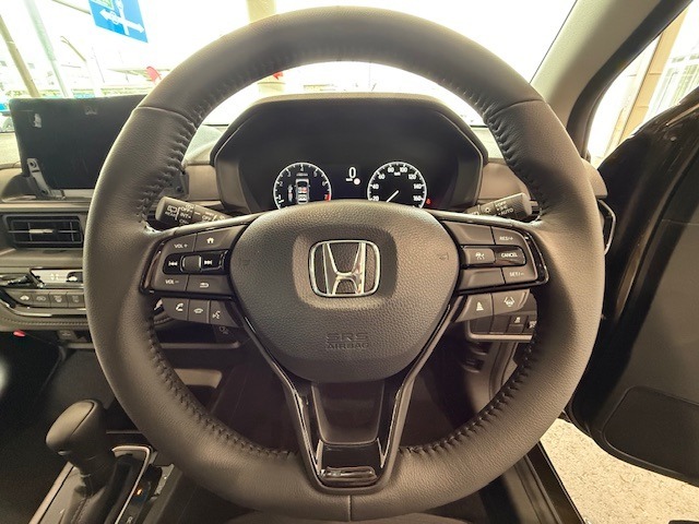 【Honda SENSING】衝突被害軽減ブレーキ〈CMBS〉、ACC〈アダプティブ・クルーズ・コントロール〉、LKAS〈車線維持支援システム〉、誤発進抑制機能、等で安全運転のサポートをします！