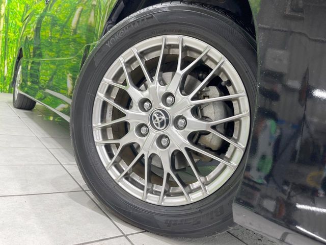 【純正16インチアルミホイール】外観にマッチした純正アルミホイールを装着しております。各種社外アルミホイールや、スタッドレスタイヤも取扱いしております。是非ご相談ください♪