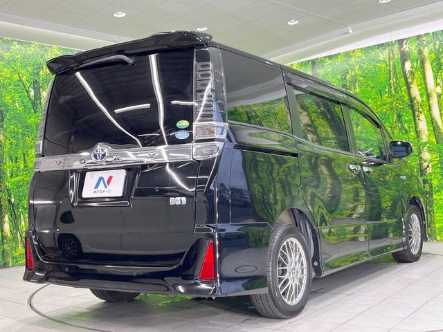 ☆全国のネクステージからお取り寄せが可能※！遠方の店舗に展示してあるクルマが気になる場合も、最寄りの店舗でご覧いただくことが可能です！是非私たちに要望をお聞かせください！※別途費用