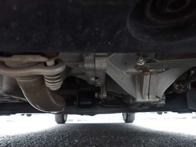 下回りも錆も無く大変綺麗です！　お探しの方はお早めに！スズキアリーナ羽生では整備にも対応しておりますので安心してお乗りいただけます！