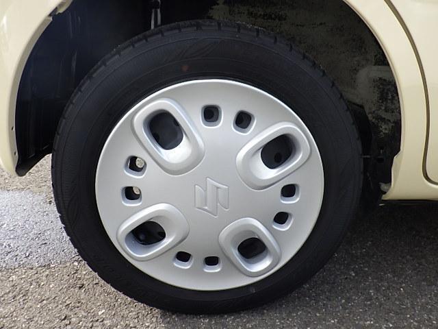 14インチフルホイールキャップでデザインも良し！