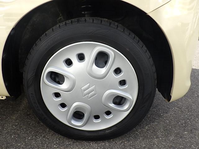 14インチフルホイールキャップでデザインも良し！