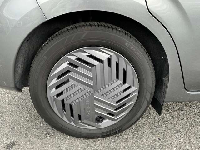運転席側後輪