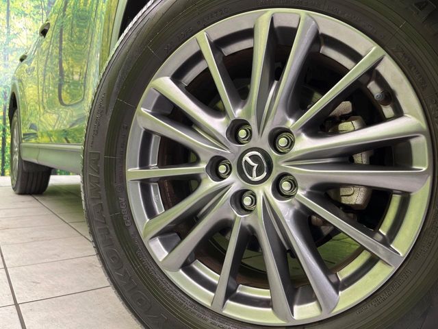 【純正17インチアルミホイール】外観にマッチした純正アルミホイールを装着しております。各種社外アルミホイールや、スタッドレスタイヤも取扱いしております。是非ご相談ください♪