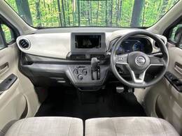 レンタアップ　弊社では、全車『修復歴なし』のお車のみ取り扱っております。専任バイヤーによる厳選した仕入れの後、入庫後の車両チェックを行い、ネクステージが認定した高品質な中古車をご提供しております。