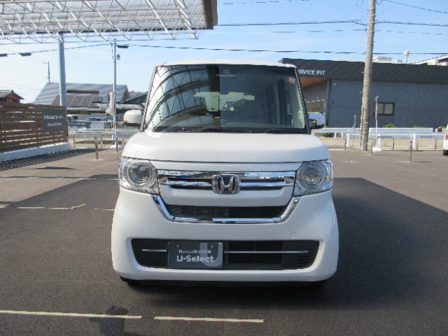 展示車には、AIS発行の《車両状態証明書》を付けております。修復歴の有無、また車両状態図を見ながら実車にてご確認いただけますので、安心してご購入いただけます。