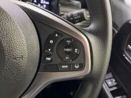 【アダプティブクルーズコントロール】高速道路での長距離走行が楽に！！自動で速度を保つクルーズコントロールが、衝突軽減システムと連携し、前方の車両を感知して車間を保つように速度調節してくれます！！