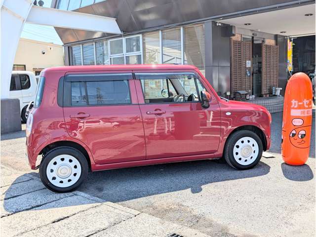 プライバシーガラスで強い日差しもカット！大切なお荷物も外から見えにくいです★