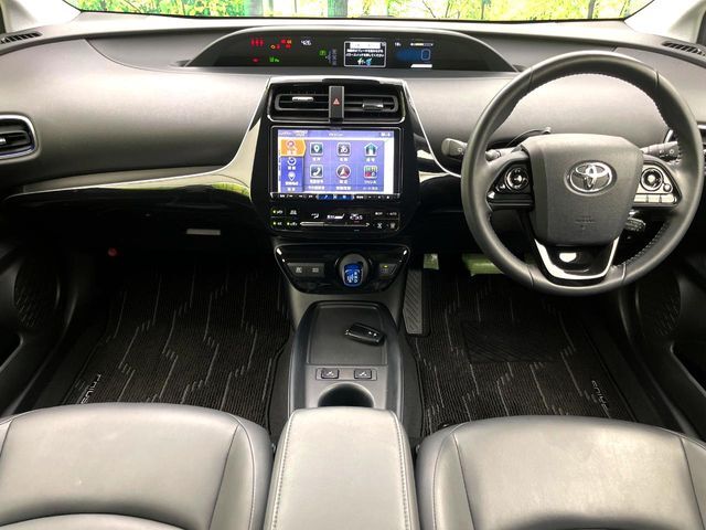 グループ総在庫数約30，000台！！全国の系列店からメーカー・車種問わずご紹介出来るので、あなたにピッタリのお車が見つかるはずです♪まずはお問い合わせ下さい☆