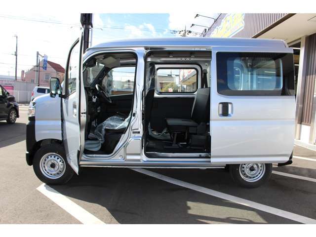 ☆当社の中古車の特徴☆　当社の中古車はお客様からの下取り車両や社用車が中心です。中間マージンが発生しないためお安くお渡しができます！