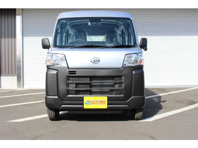 ☆届出済未使用車とは☆　登録がされているお車で走行距離は10キロほどで誰も乗っていない車です！展示車はキズが付いてしまう場合もあるので直接ご確認くださいませ。