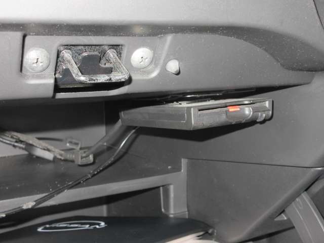 高速道路をスムーズに乗り降りができるETC機能のユニット付き！お引渡し前にセットアップを行いますので、乗り始めてからすぐにお使い頂けます。