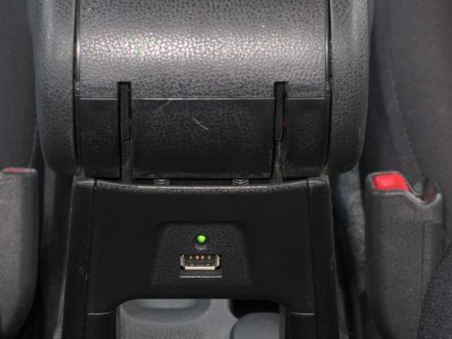 安全機能多彩なスイッチ類