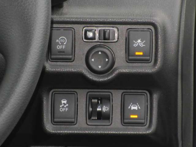 安全機能多彩なスイッチ類