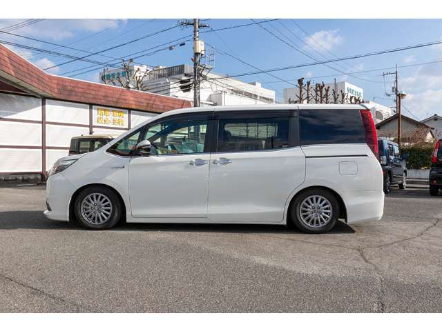 ★新車はもちろん、中古車でも安心してお乗りいただけるように、自社保証はもちろん、メンテナンスパックや、事故、故障での夜間対応もおこなっています★