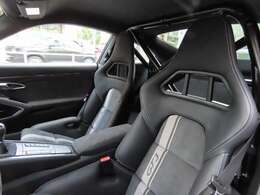 ○フルバケットシート(カーボン)○ブラックレザーインテリアパッケージ