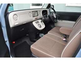 安心してご購入いただけるよう第三者機関による車両検査を行い車両評価書を発行、総額表示の適正表示など情報開示を心がけておりますので気になることがありましたらお気軽にお尋ねください（＾＾）