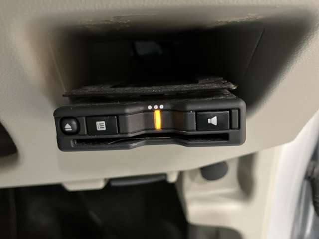 ■南大阪・和歌山地域最大級■　価格と品質は負けません！年間販売台数3000台以上！総在庫数は南大阪最大級の800台！まさに軽自動車のテーマパークです♪